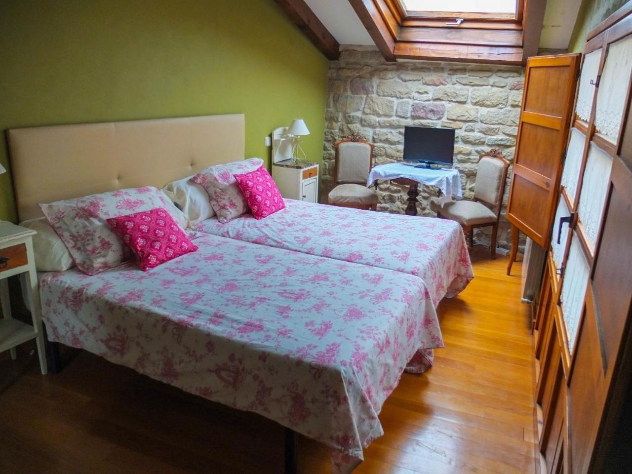 Casa Rural Lakoak Garínoain Zimmer foto
